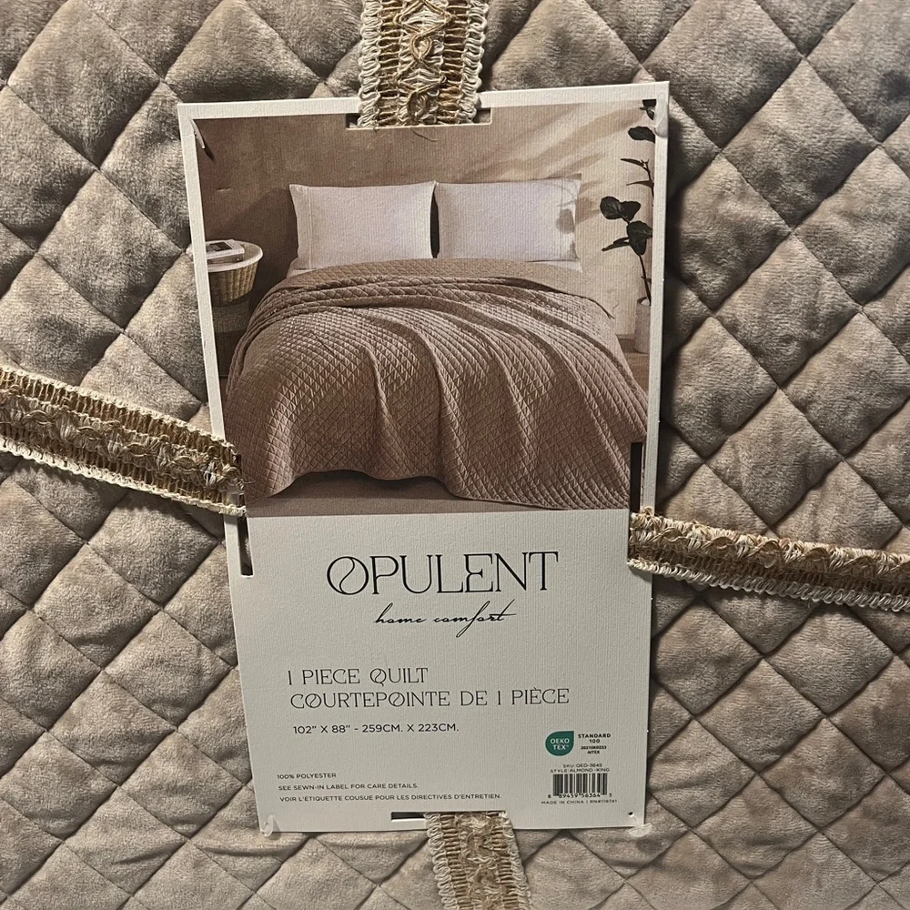 Velvet Quilt Cream Almond King Opulent Home Comfort 102